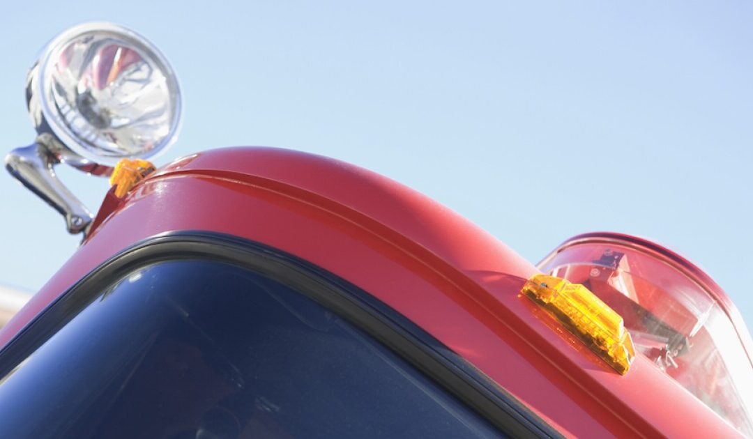 No injuries after apartment kitchen catches fire in De Pere